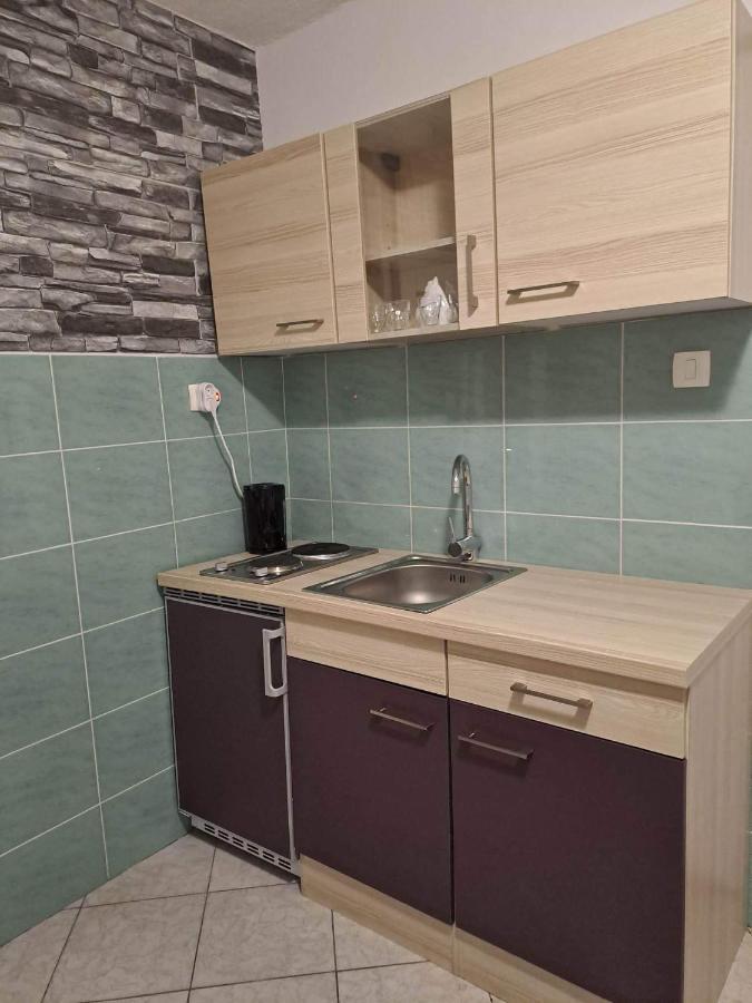 Apartma B & O Idrija Eksteriør billede