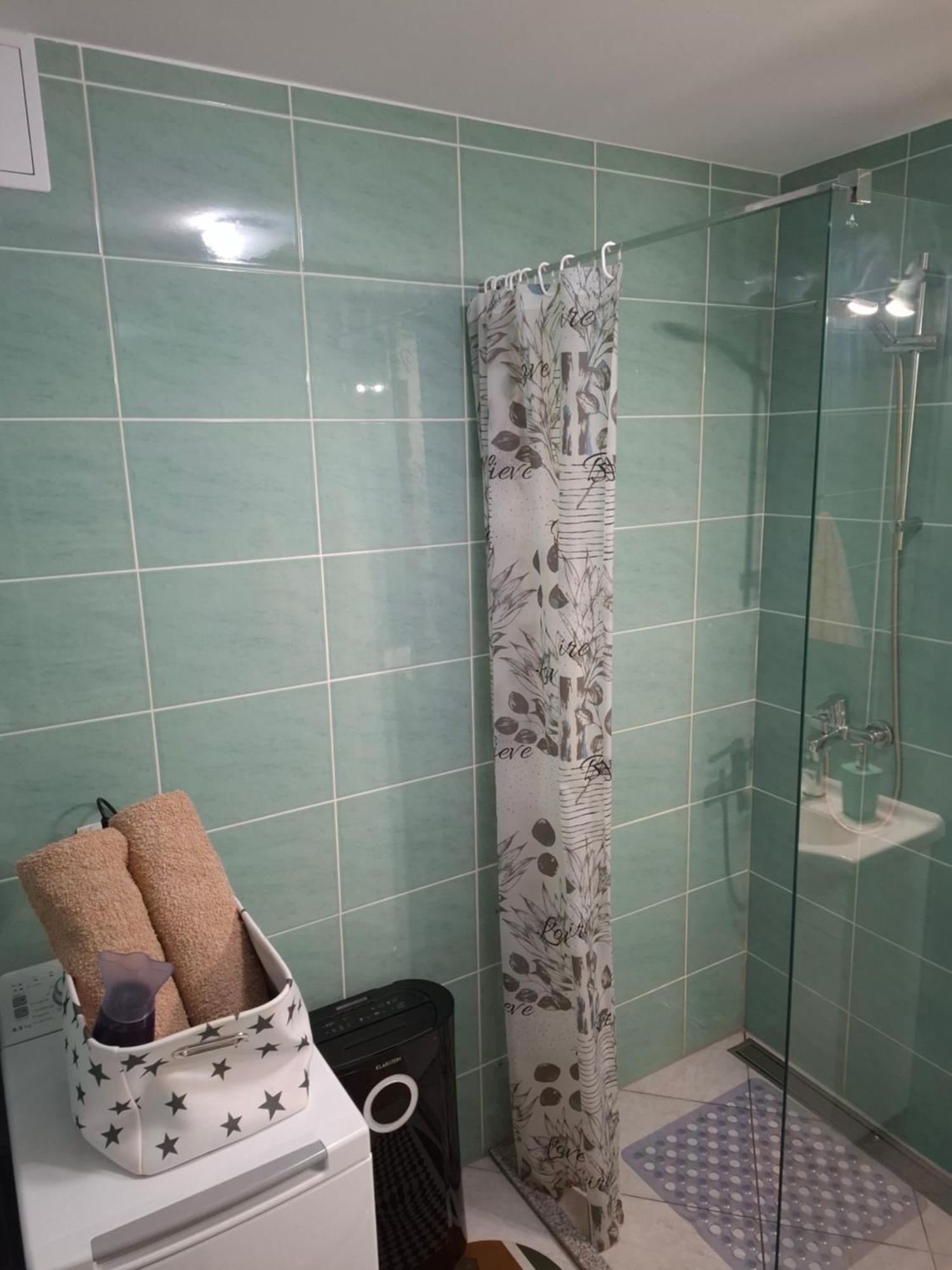 Apartma B & O Idrija Eksteriør billede
